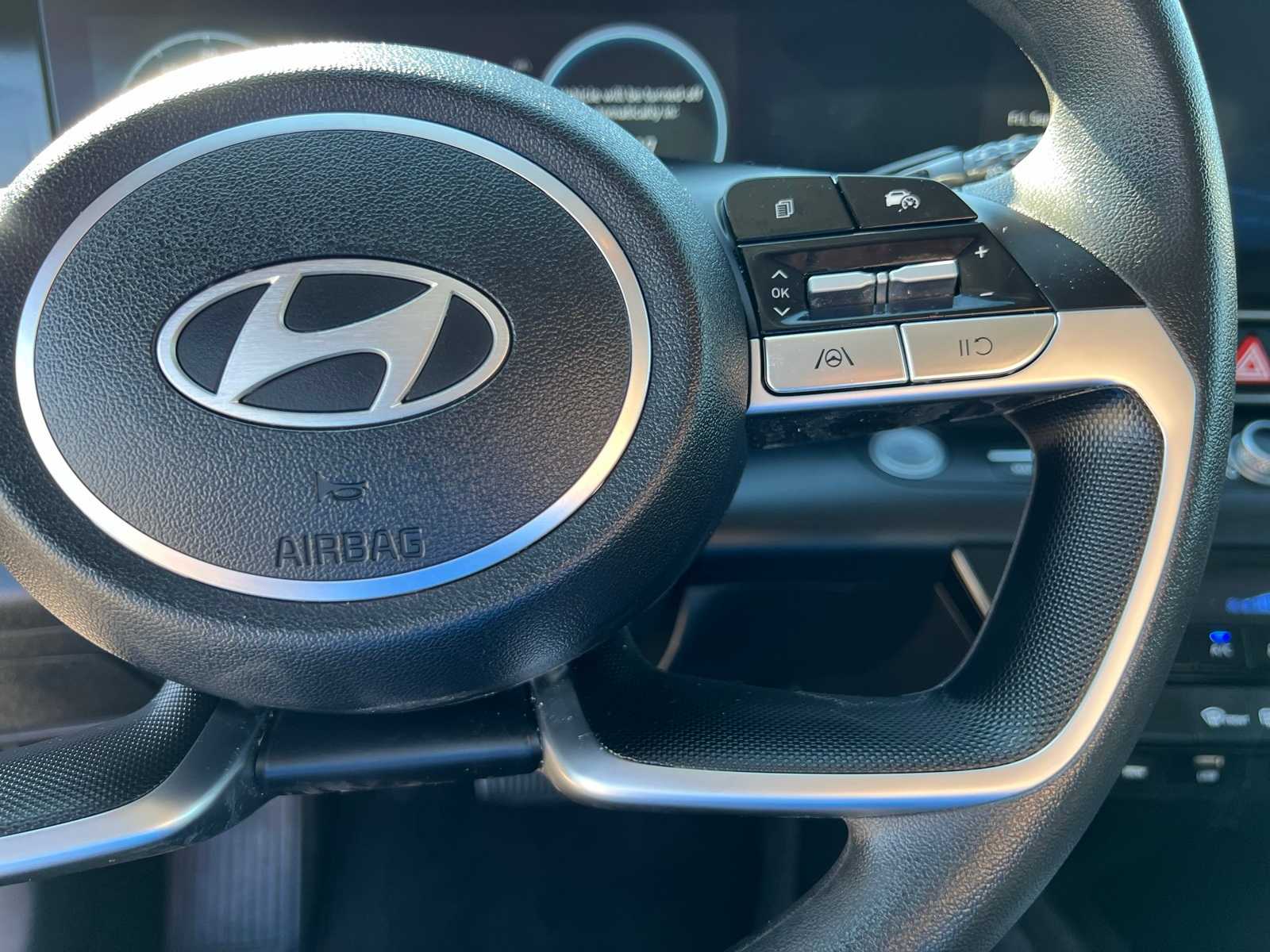 Thumbnail: 2024 Hyundai Elantra - 36