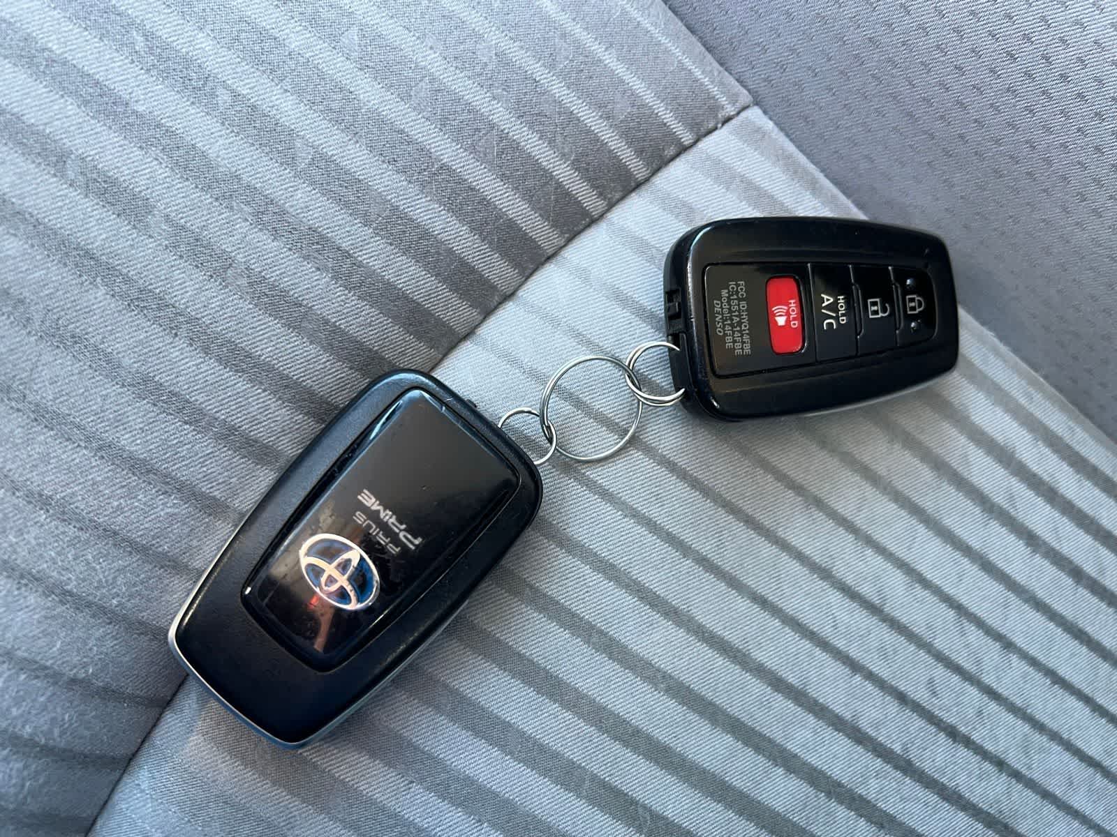 Thumbnail: 2017 Toyota Prius Prime - 35