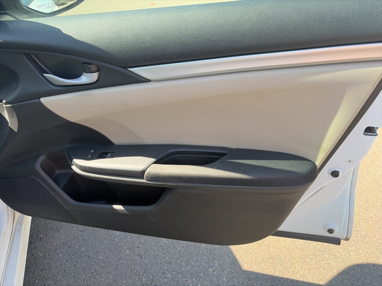 Thumbnail: 2016 Honda Civic - 8