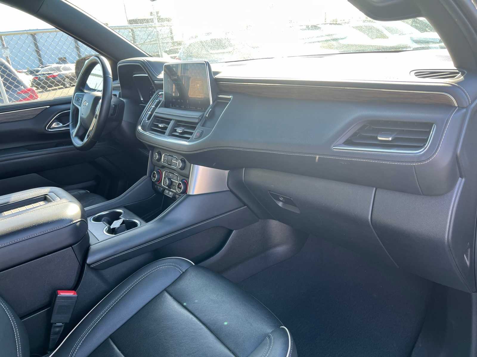 Thumbnail: 2023 Chevrolet Suburban - 25