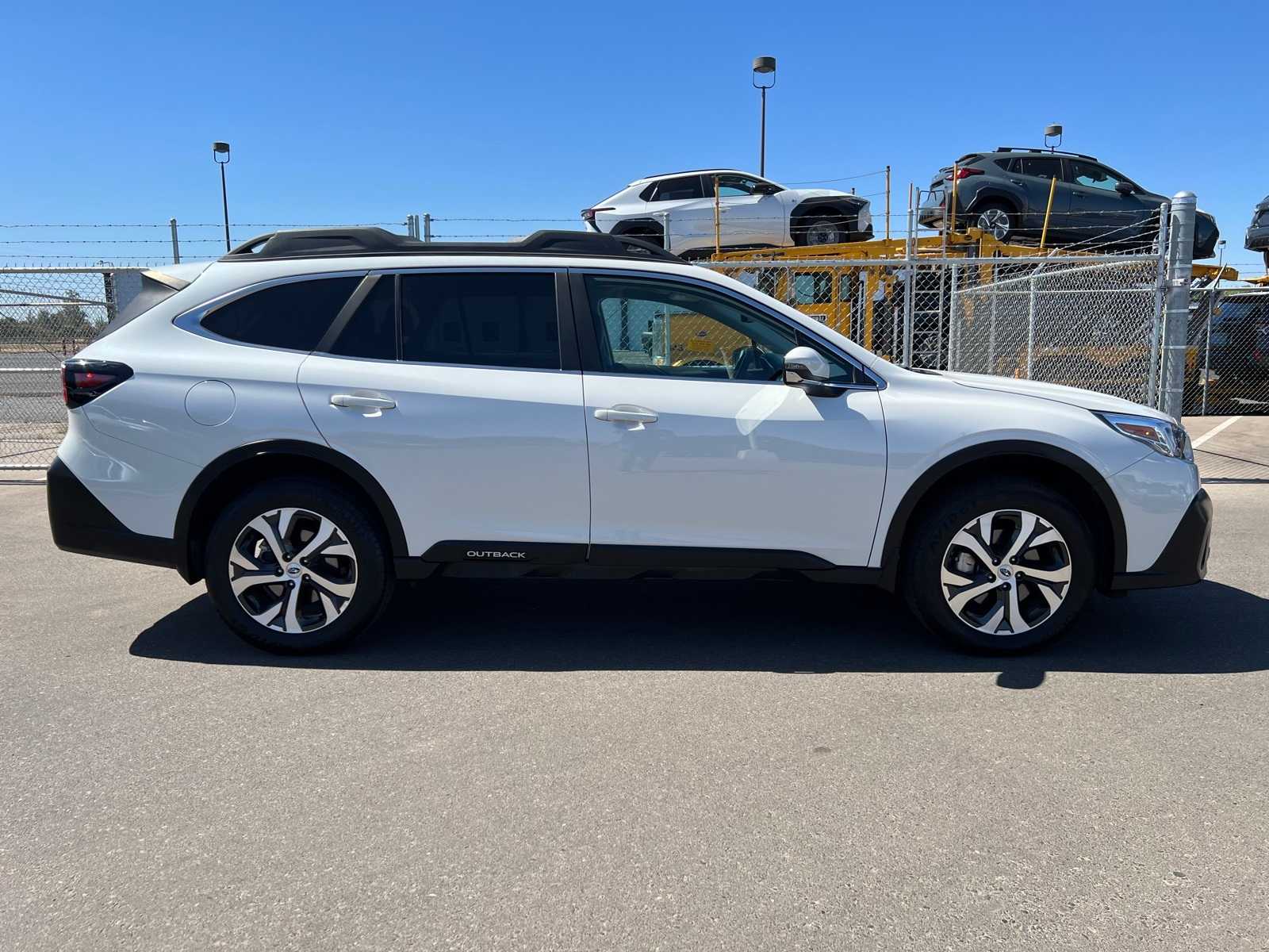 2022 Subaru Outback Limited 10