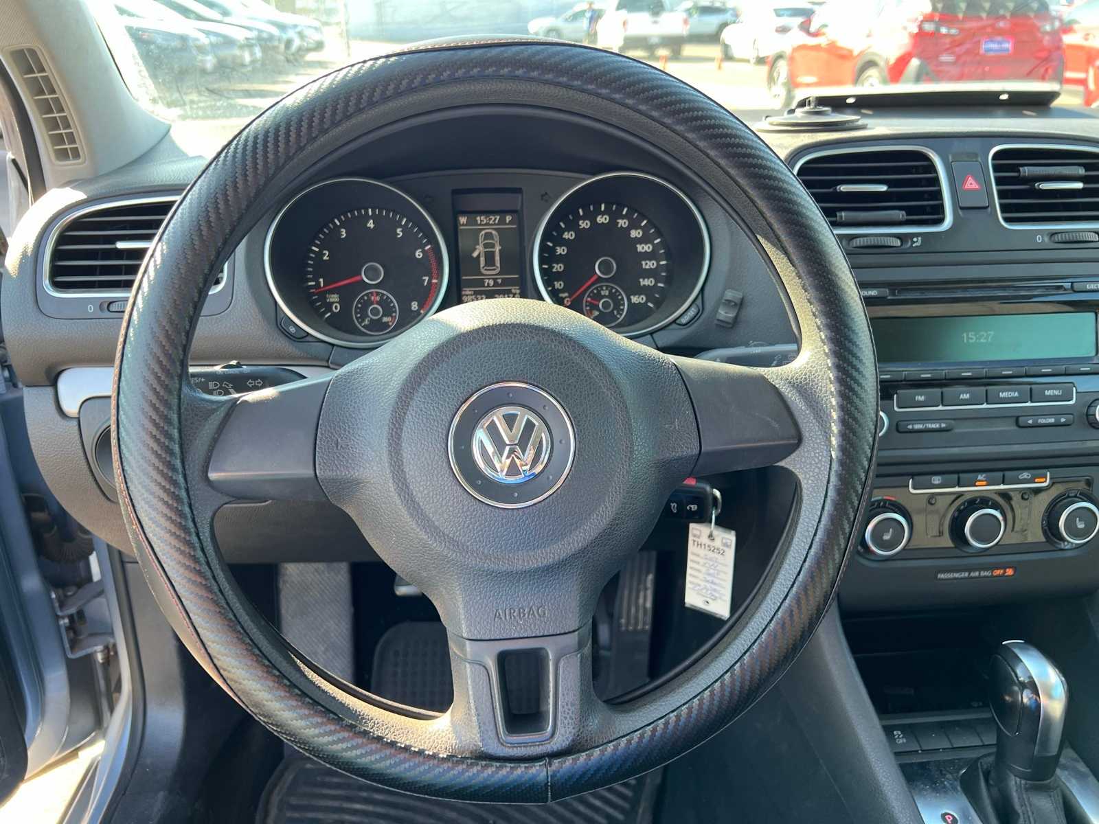 Thumbnail: 2012 Volkswagen Golf - 28
