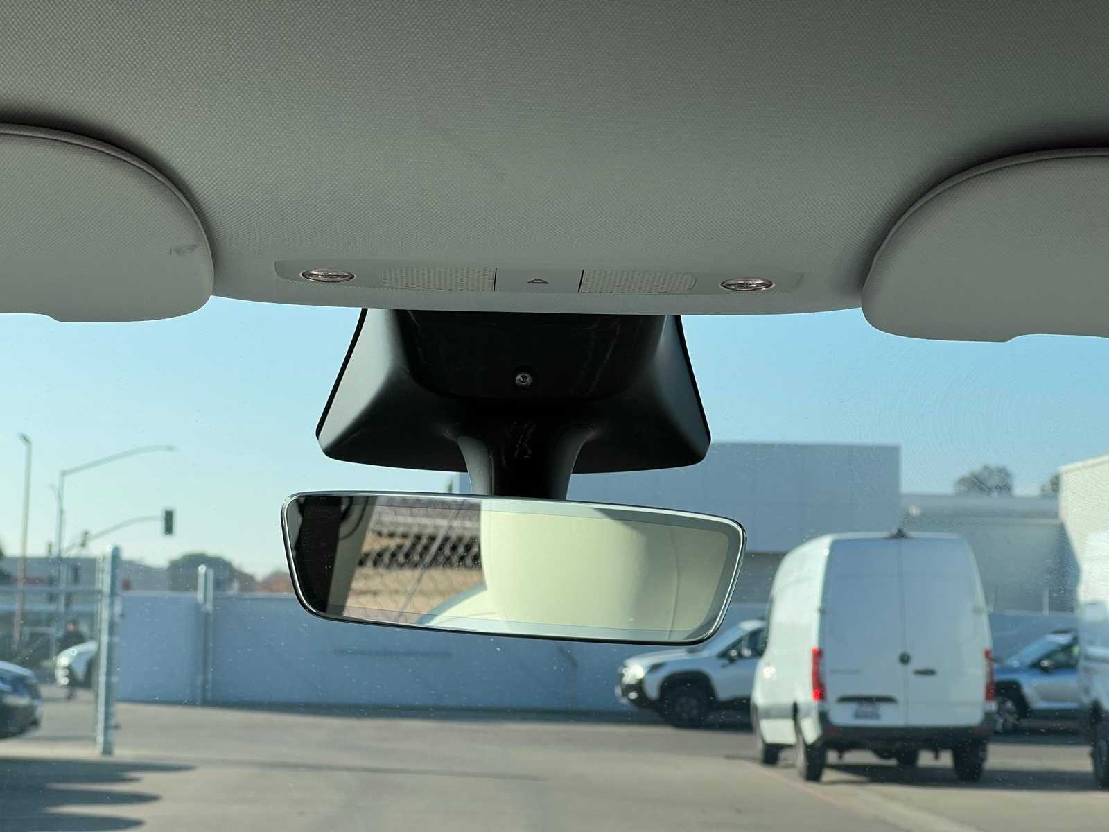 Thumbnail: 2022 Tesla Model Y - 29