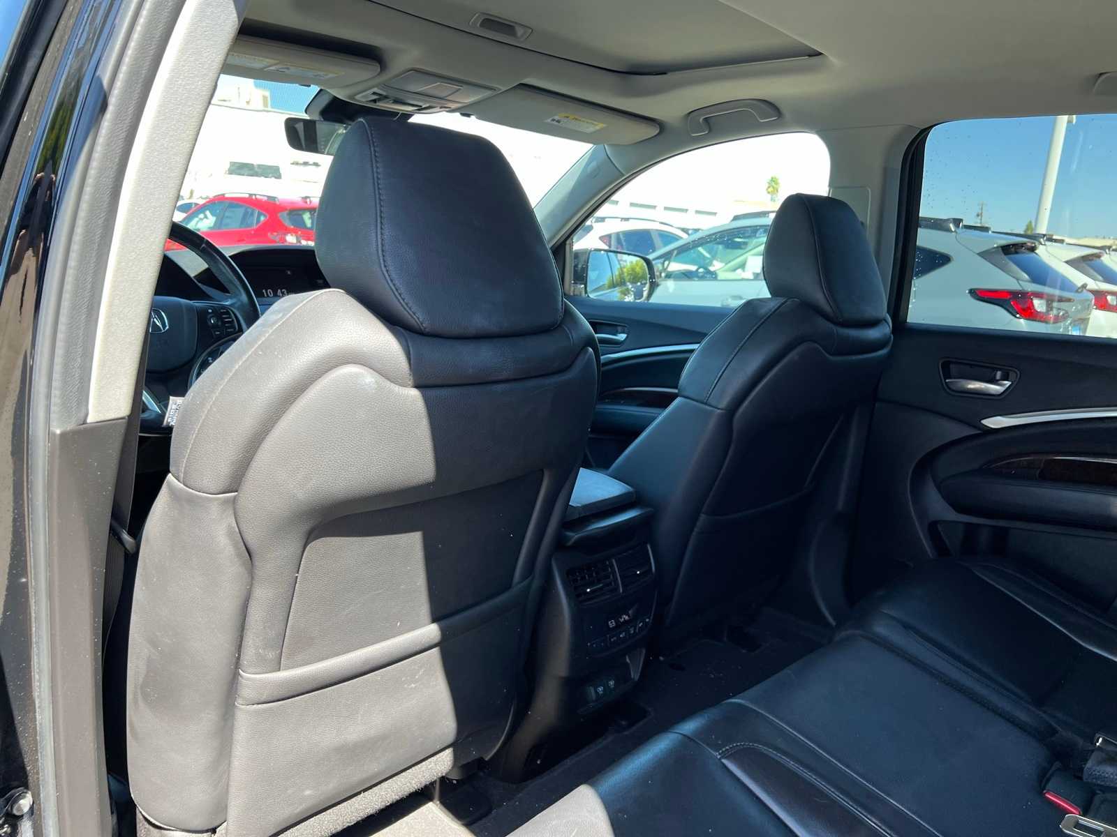 Thumbnail: 2018 Acura MDX - 17