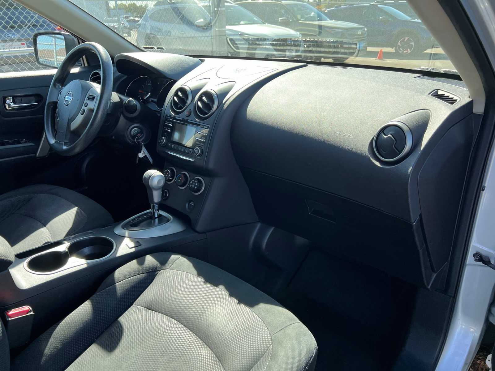 Thumbnail: 2015 Nissan Rogue - 25