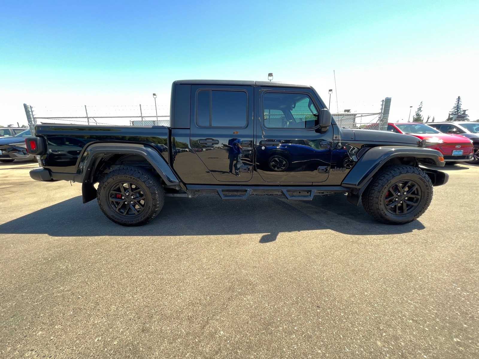Thumbnail: 2022 Jeep Gladiator - 7