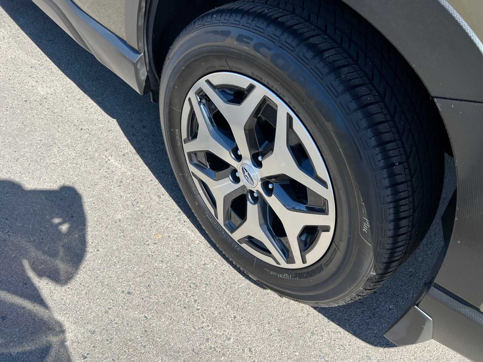 2023 Subaru Forester Premium 17