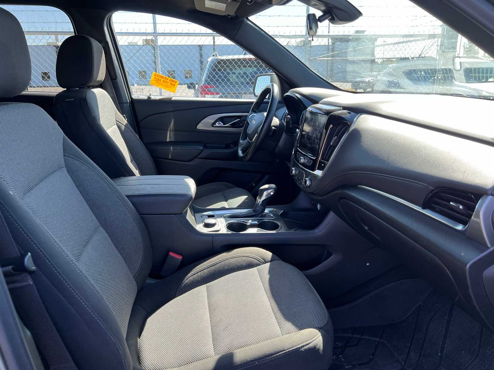 Thumbnail: 2023 Chevrolet Traverse - 27
