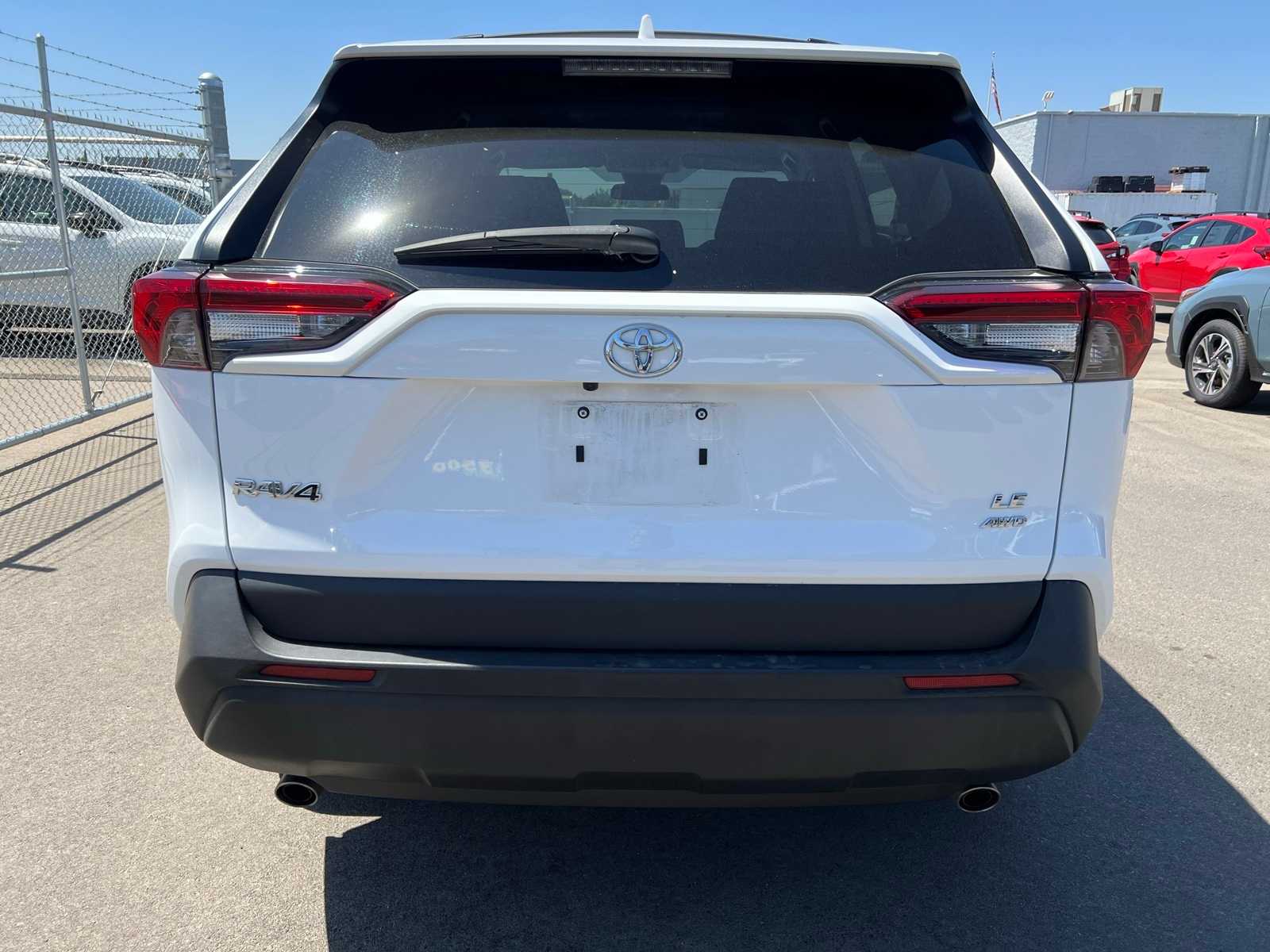 Thumbnail: 2021 Toyota RAV4 - 4