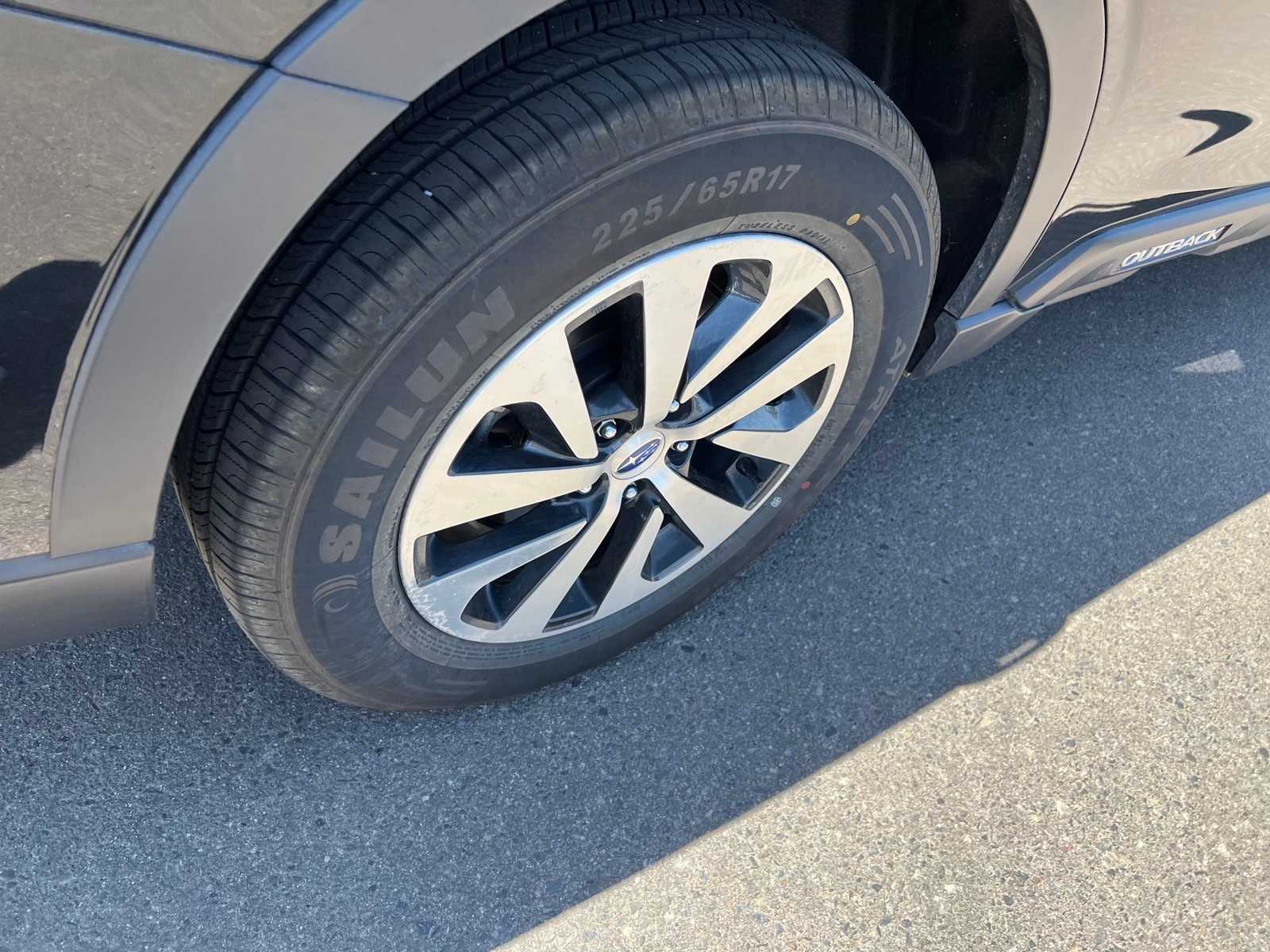 2022 Subaru Outback Premium 21