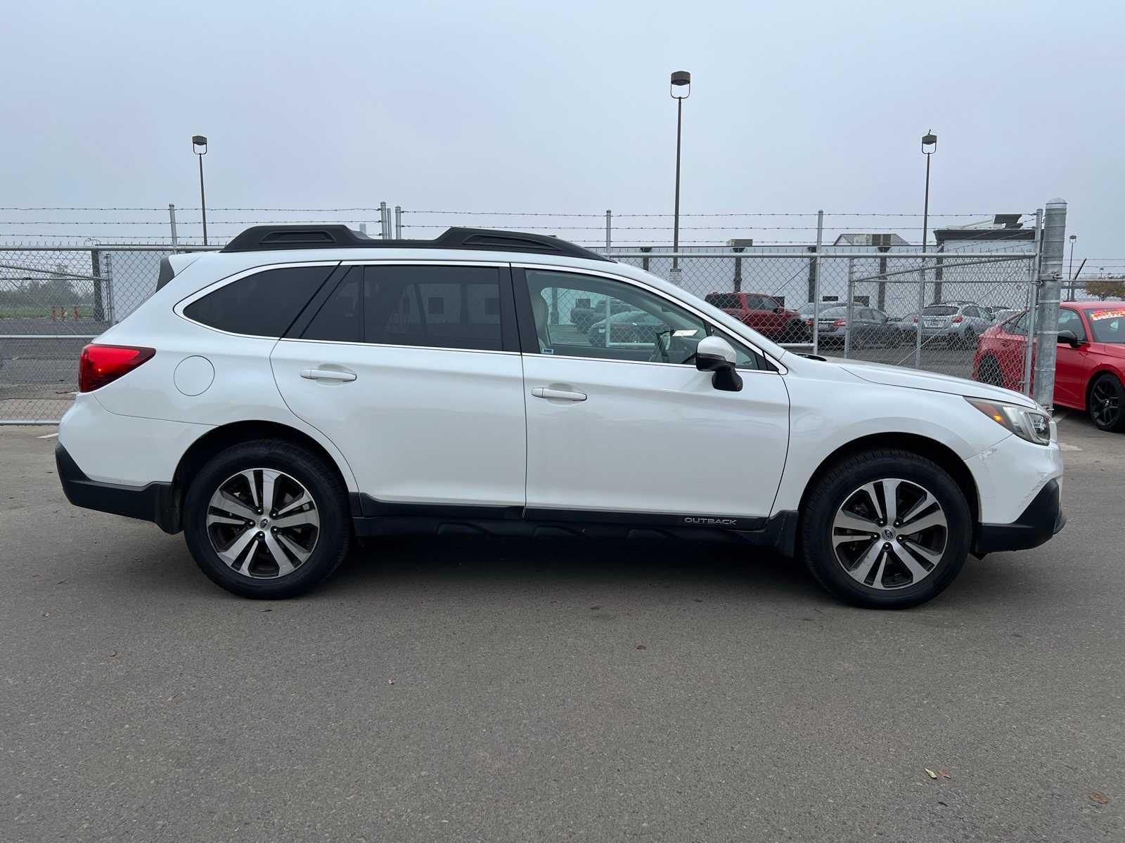 Thumbnail: 2018 Subaru Outback - 10