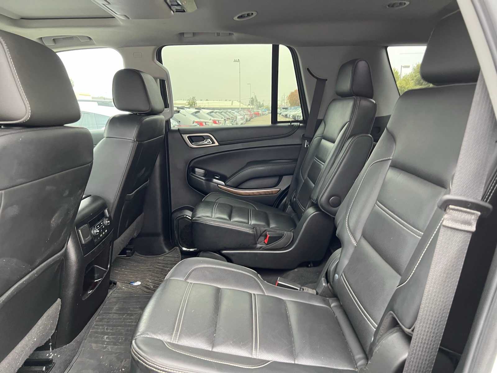 Thumbnail: 2020 GMC Yukon - 19