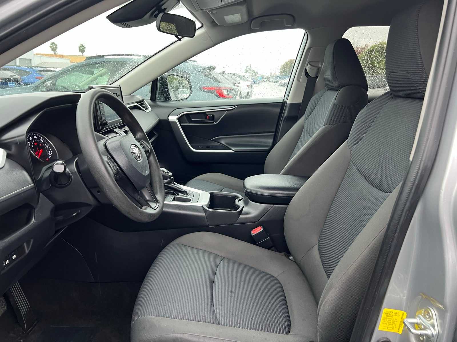 Thumbnail: 2022 Toyota RAV4 - 15