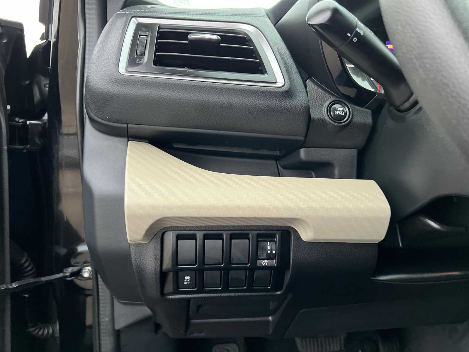 Thumbnail: 2022 Subaru Ascent - 32