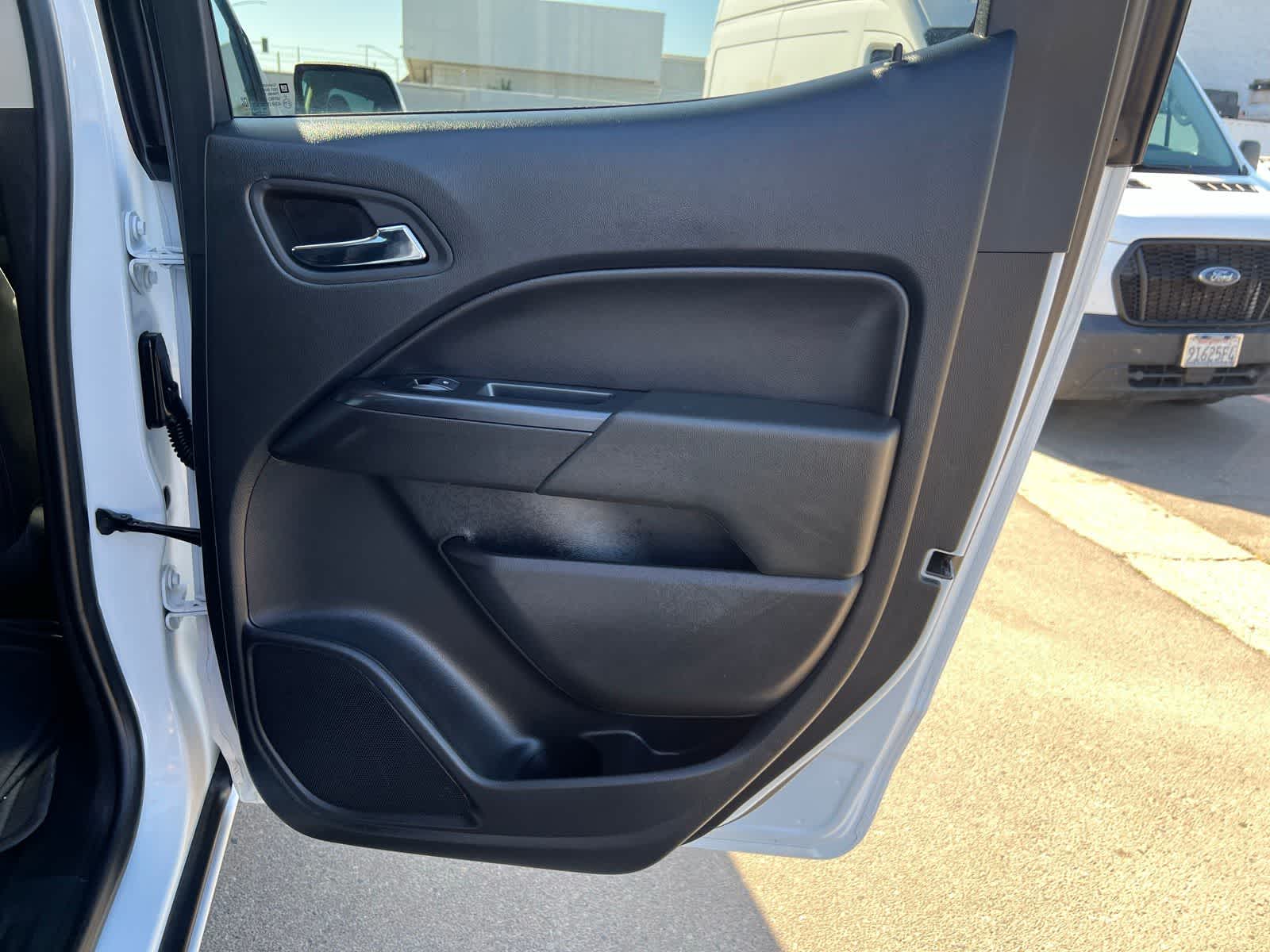 Thumbnail: 2022 Chevrolet Colorado - 24