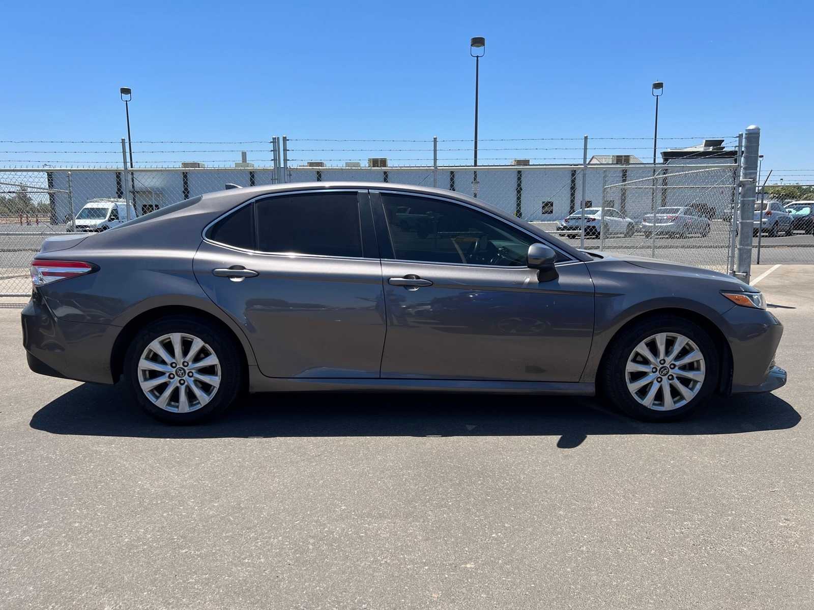 Thumbnail: 2019 Toyota Camry - 9