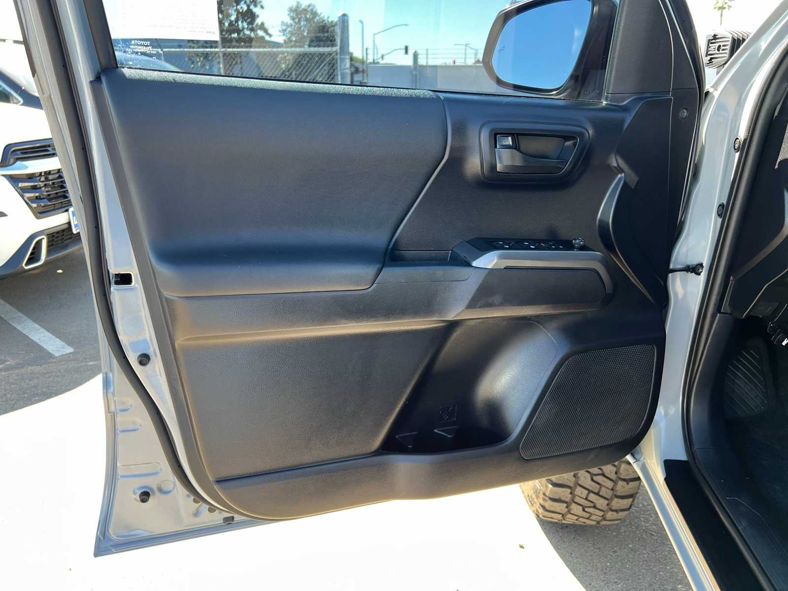 Thumbnail: 2021 Toyota Tacoma - 15