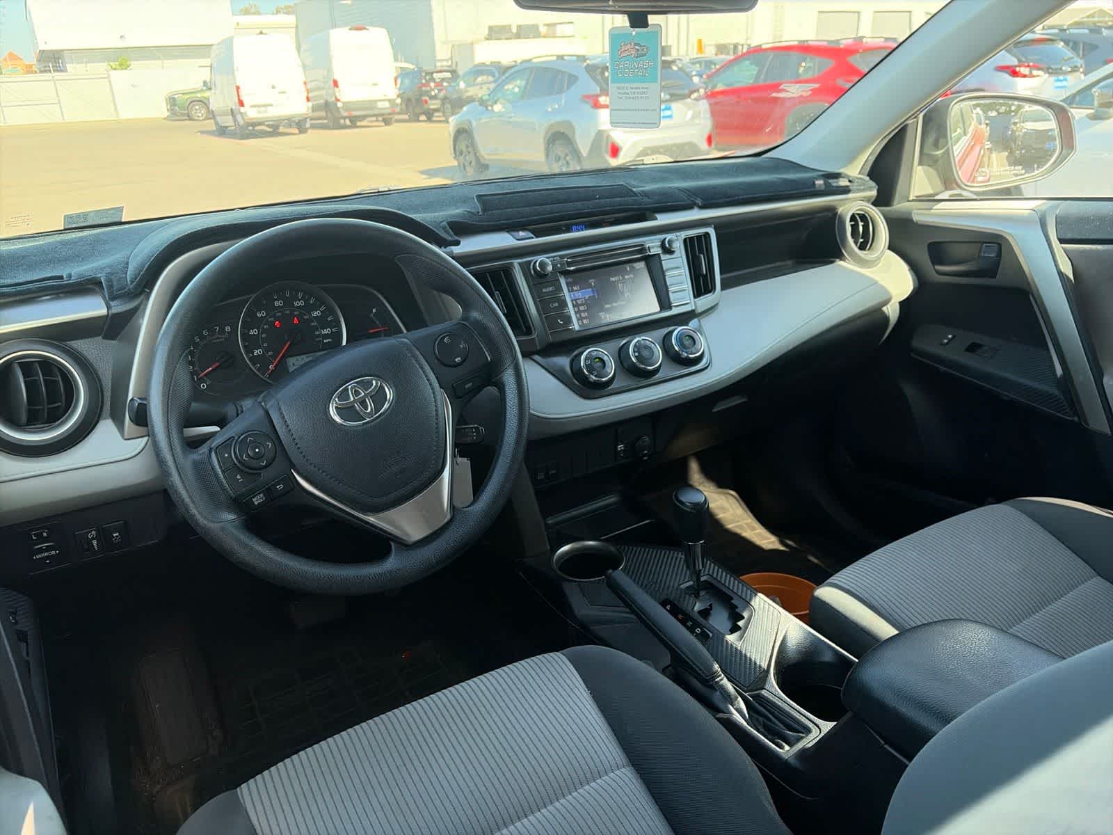 Thumbnail: 2014 Toyota RAV4 - 22
