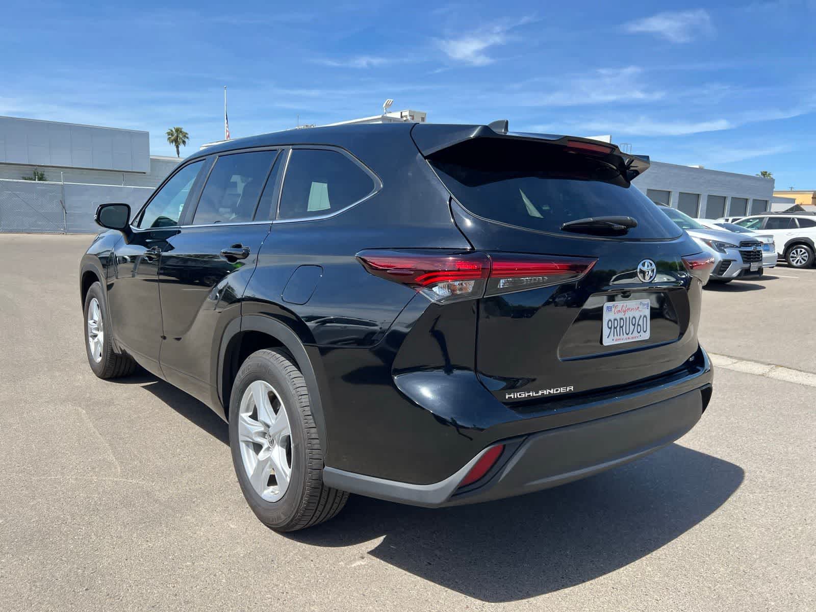 Thumbnail: 2025 Toyota Highlander - 3