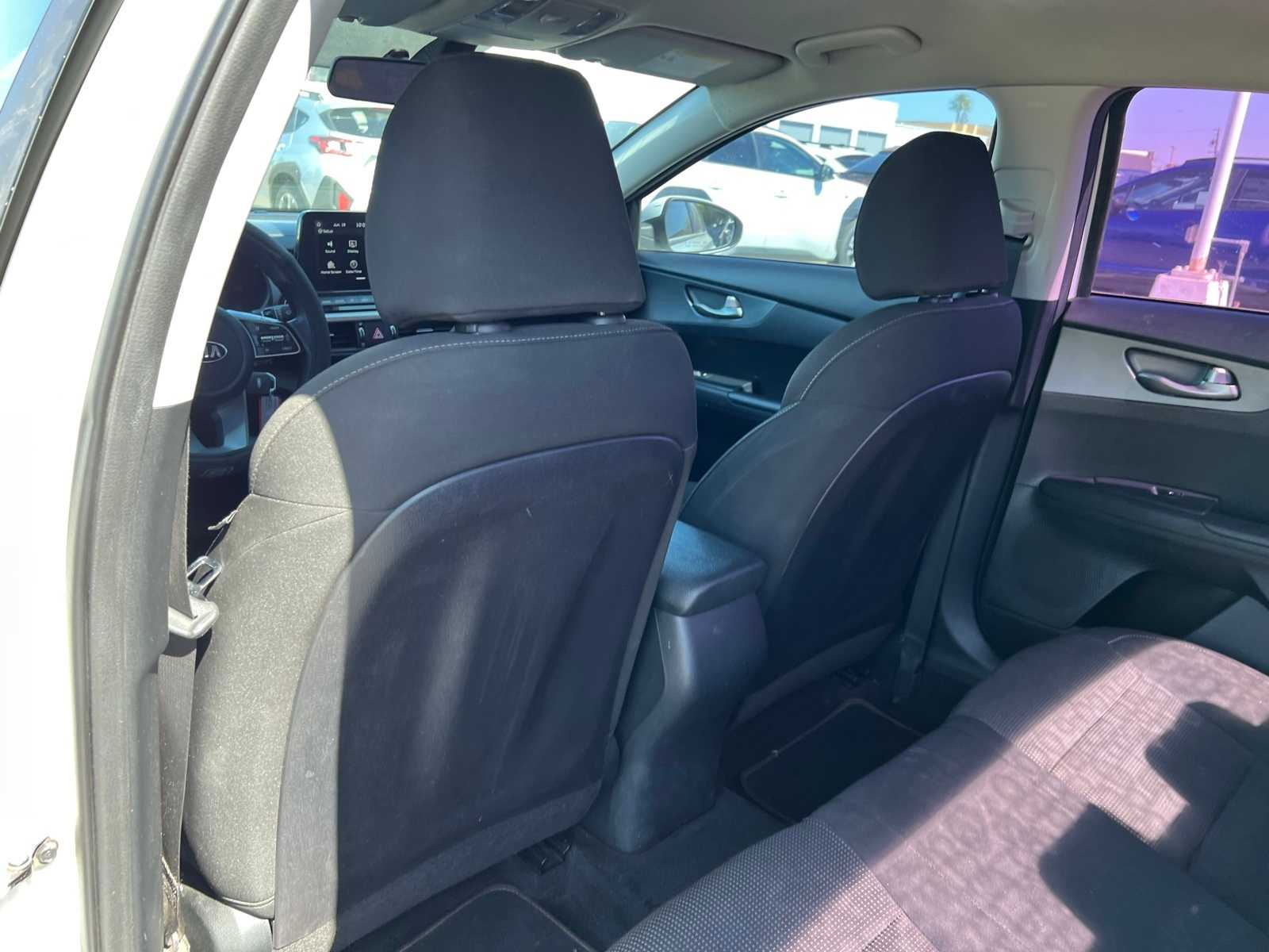 2019 Kia Forte FE 16