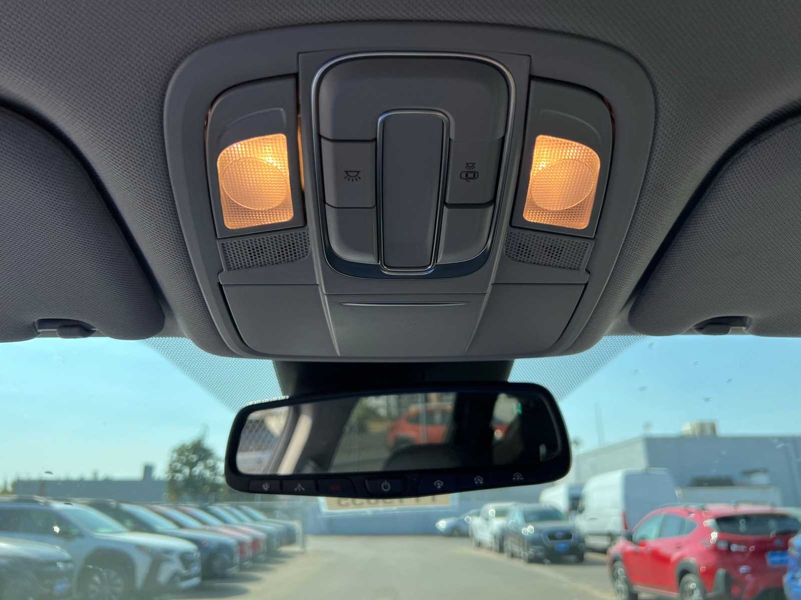 Thumbnail: 2019 Hyundai Santa Fe - 32