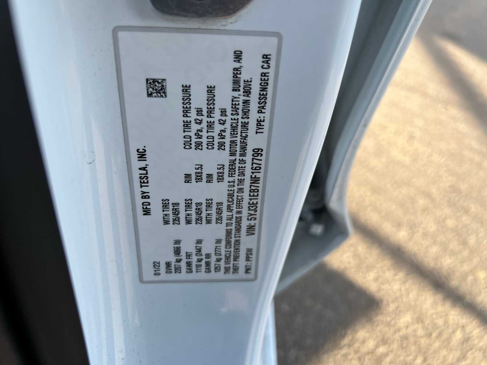 Thumbnail: 2022 Tesla Model 3 - 37