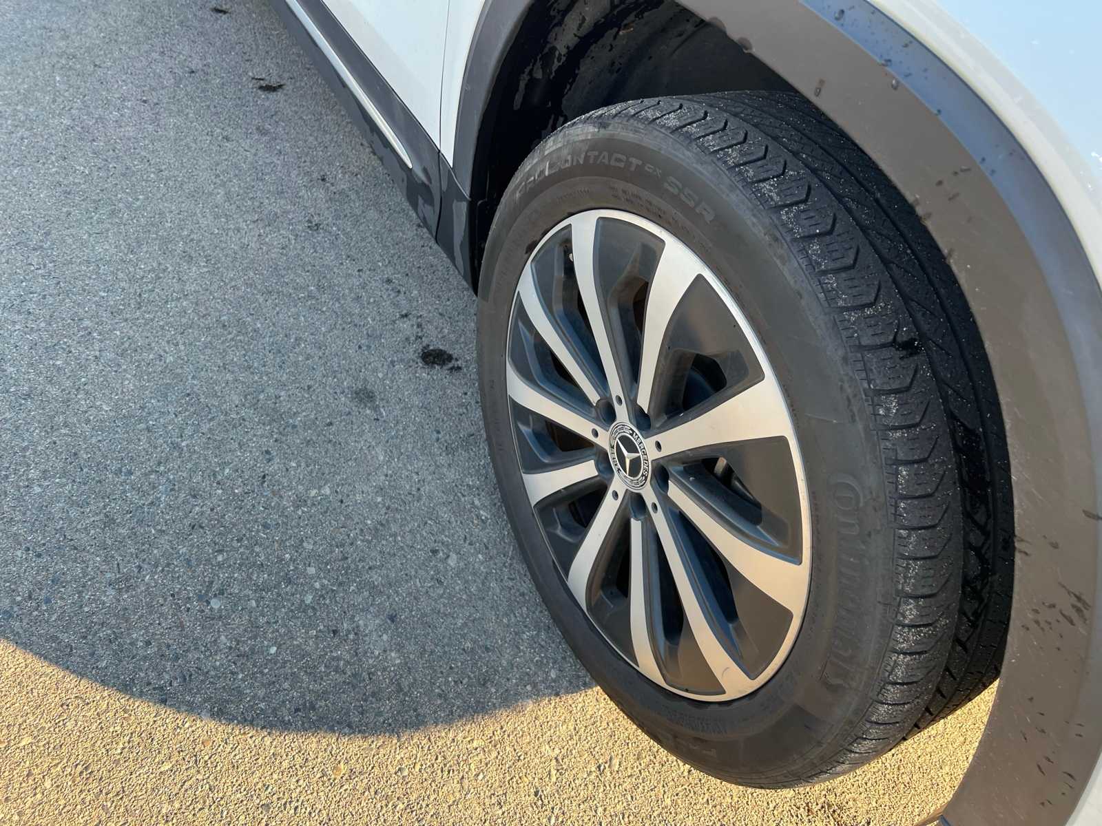 Thumbnail: 2020 Mercedes-Benz GLB - 24