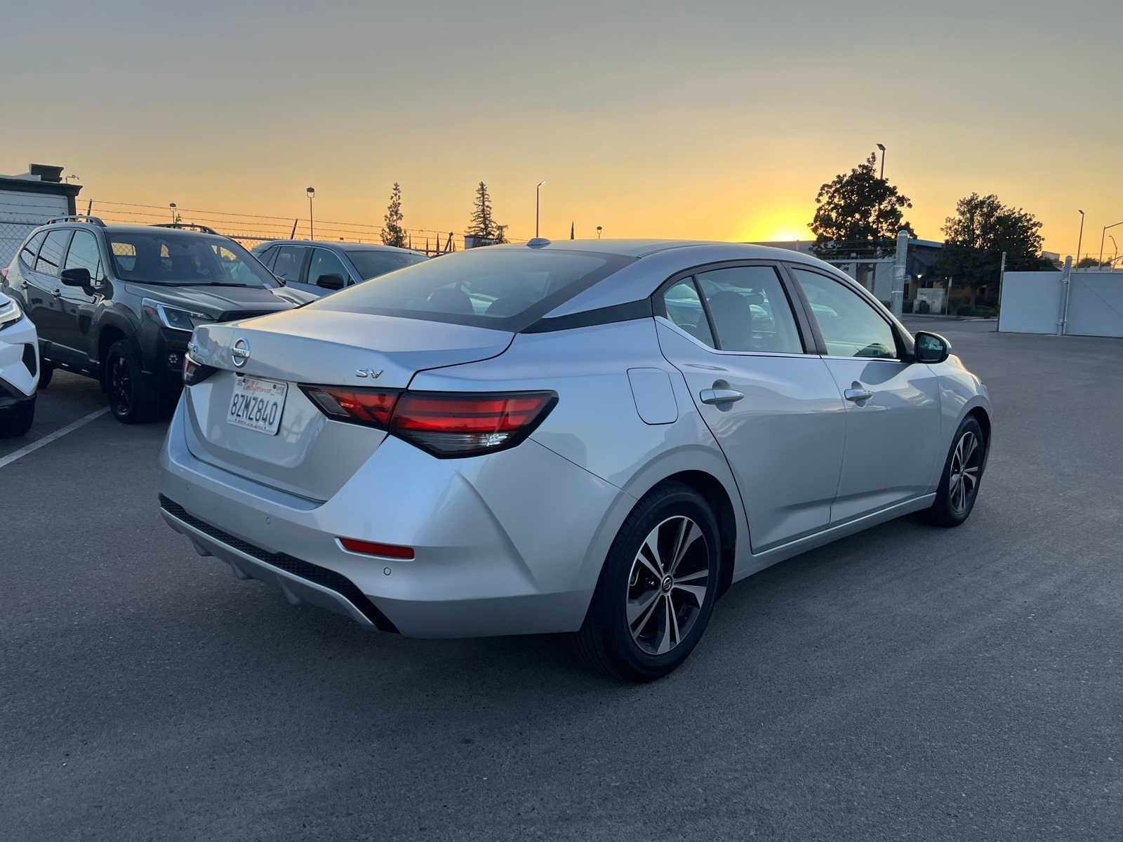 Thumbnail: 2022 Nissan Sentra - 9