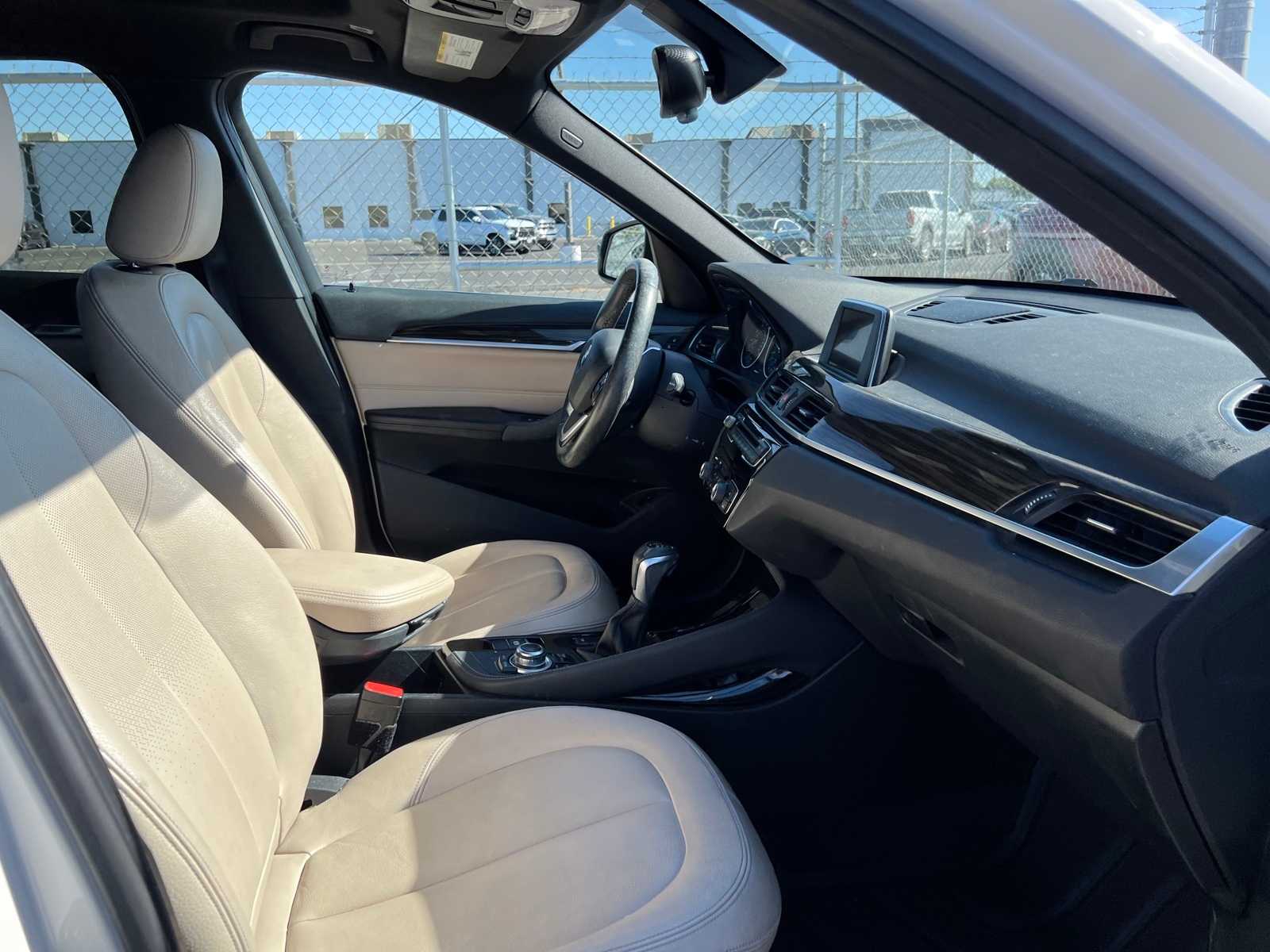 Thumbnail: 2016 BMW X1 - 26