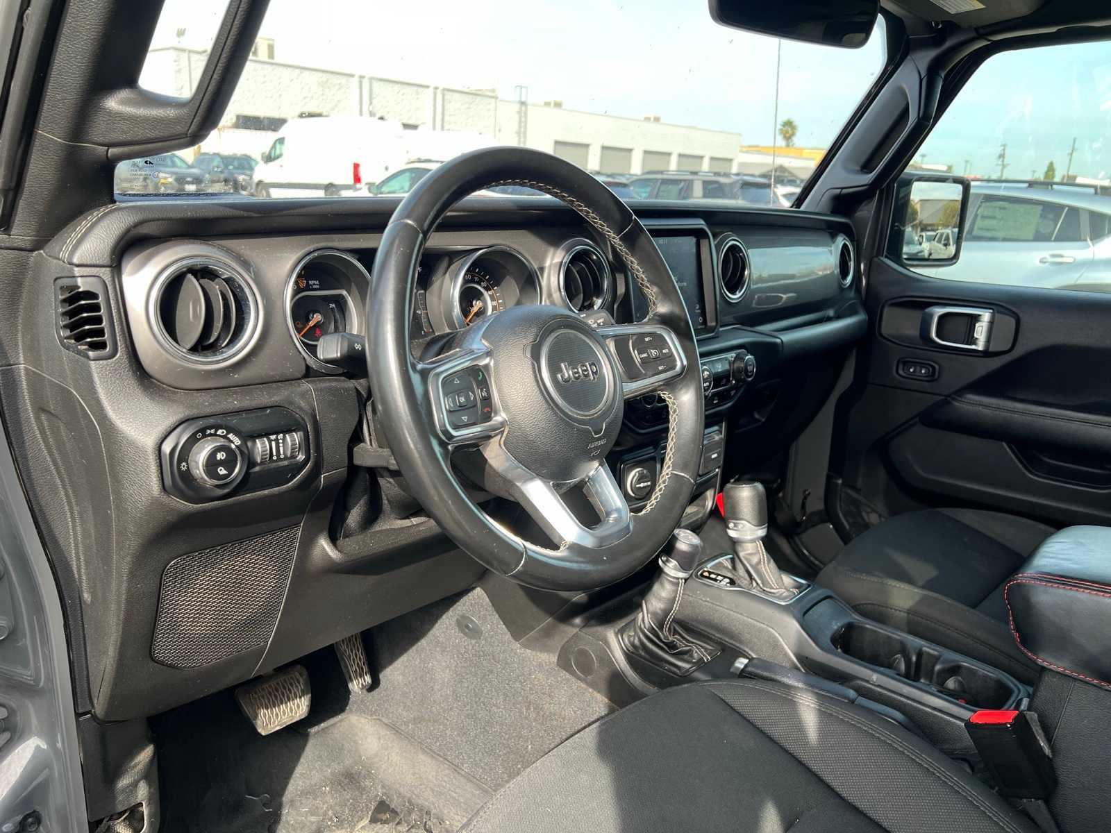 Thumbnail: 2021 Jeep Gladiator - 12