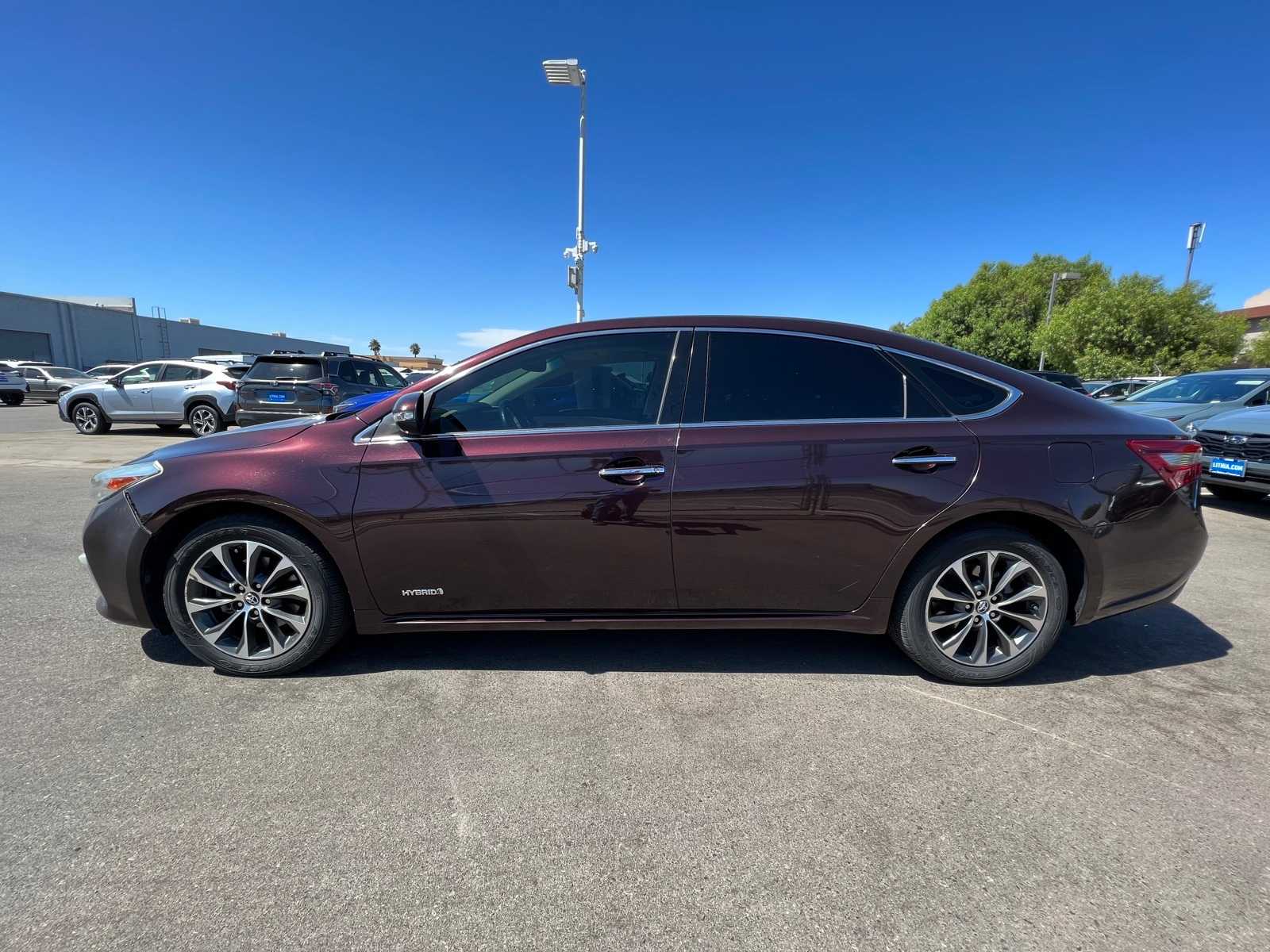 Thumbnail: 2016 Toyota Avalon - 2