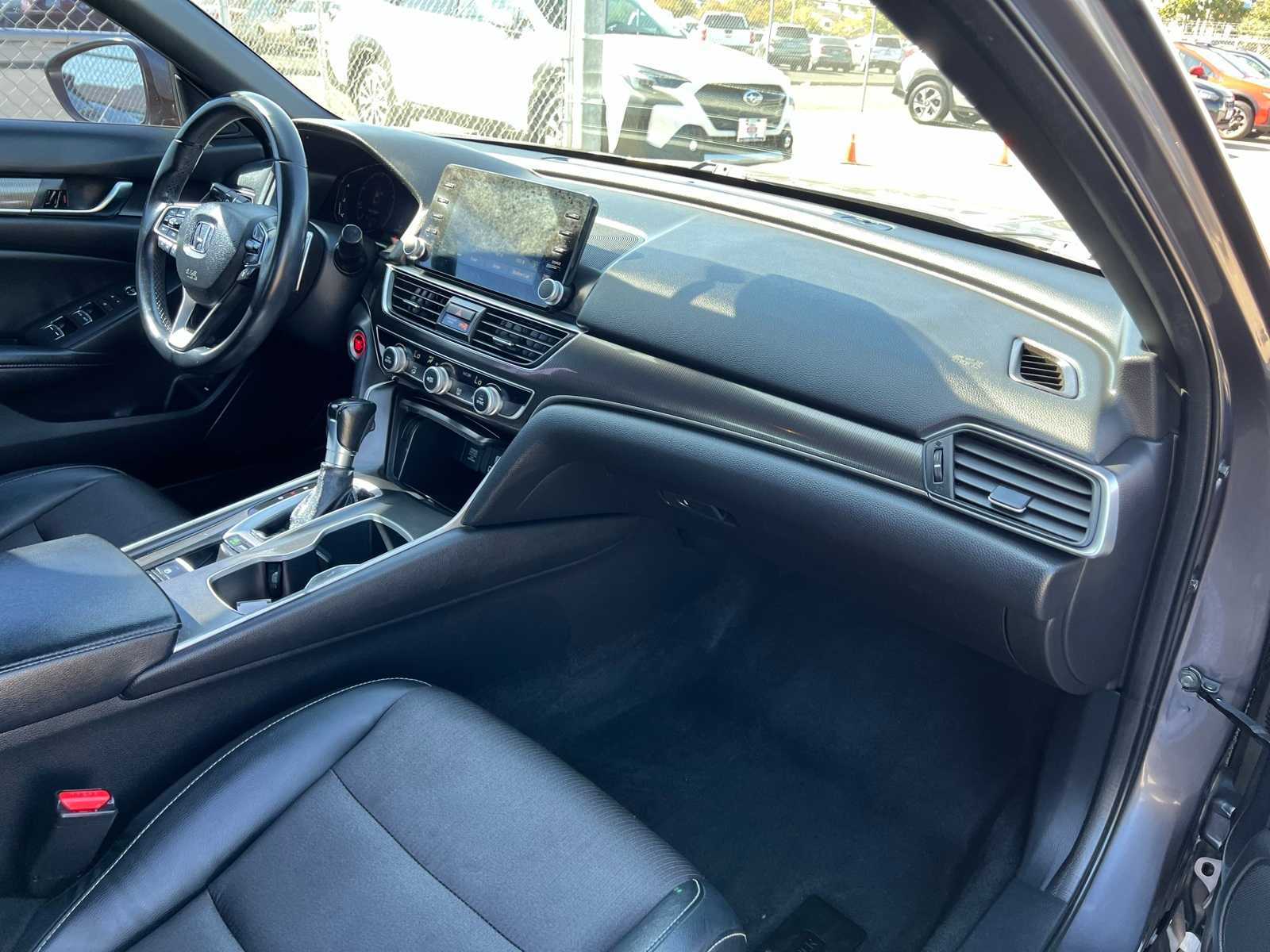 Thumbnail: 2018 Honda Accord - 26