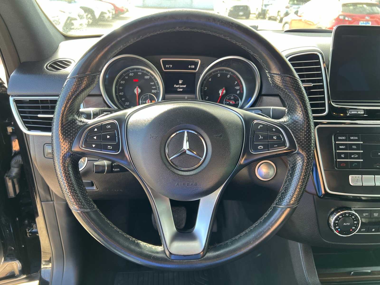 Thumbnail: 2016 Mercedes-Benz GLE - 34