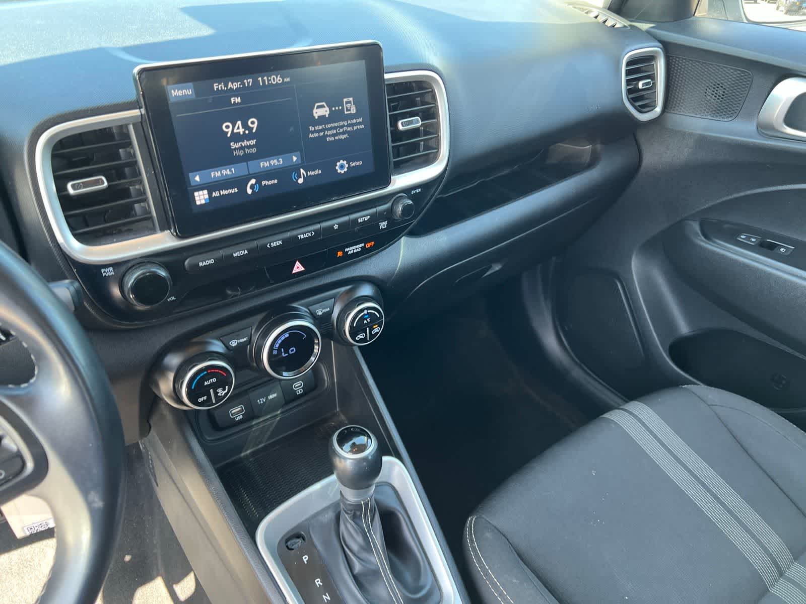 Thumbnail: 2023 Hyundai Venue - 36