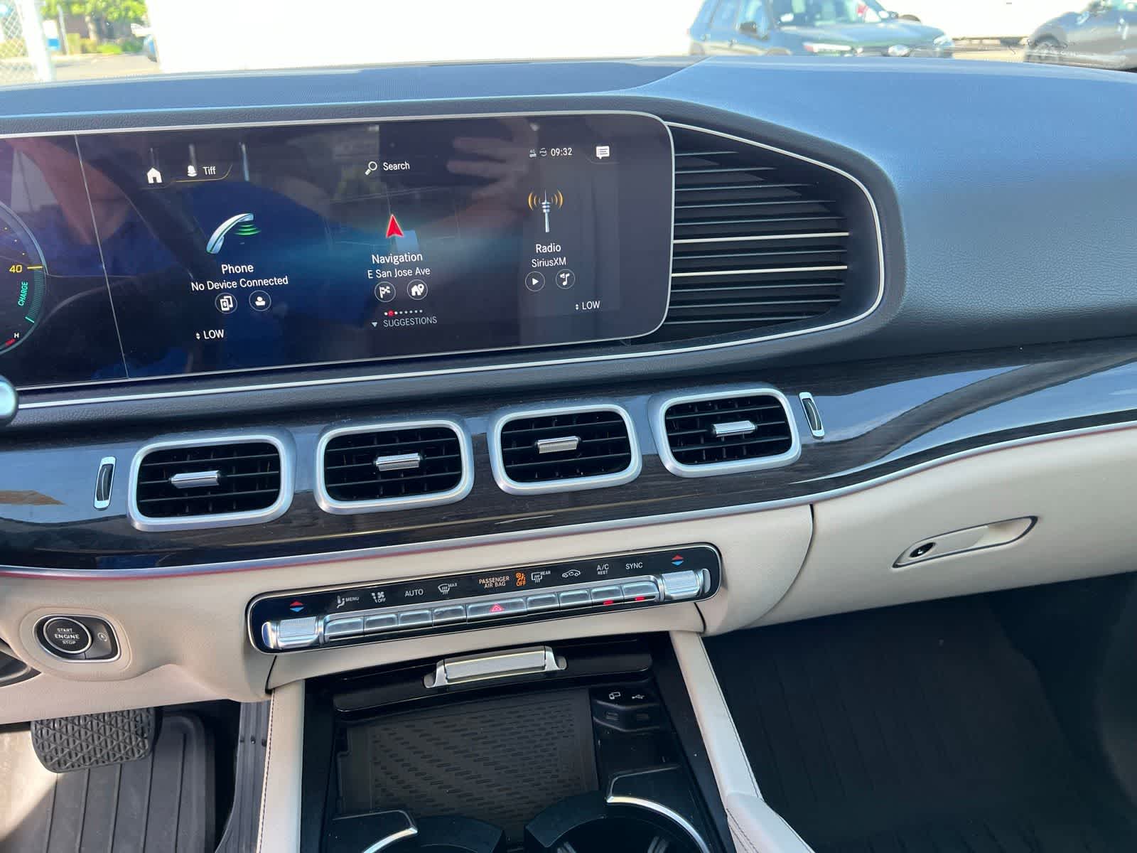 Thumbnail: 2020 Mercedes-Benz GLE - 29