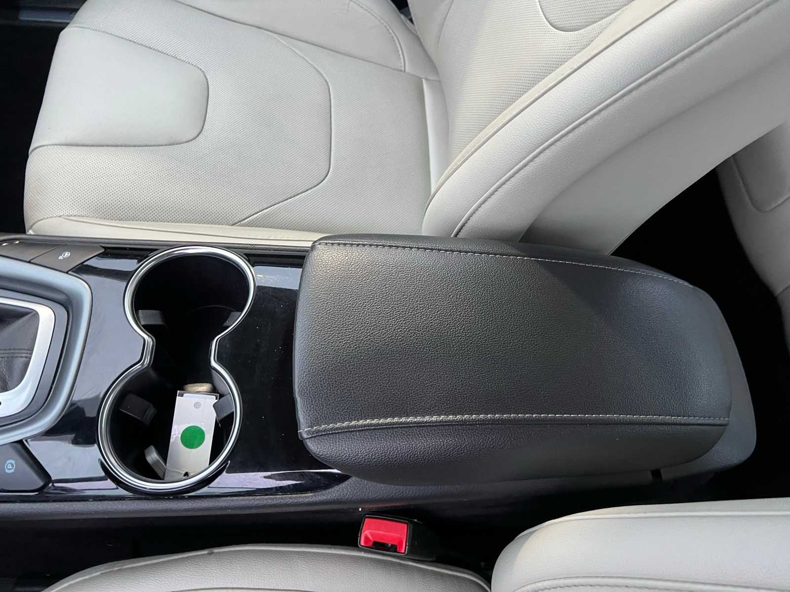 Thumbnail: 2014 Ford Fusion - 40