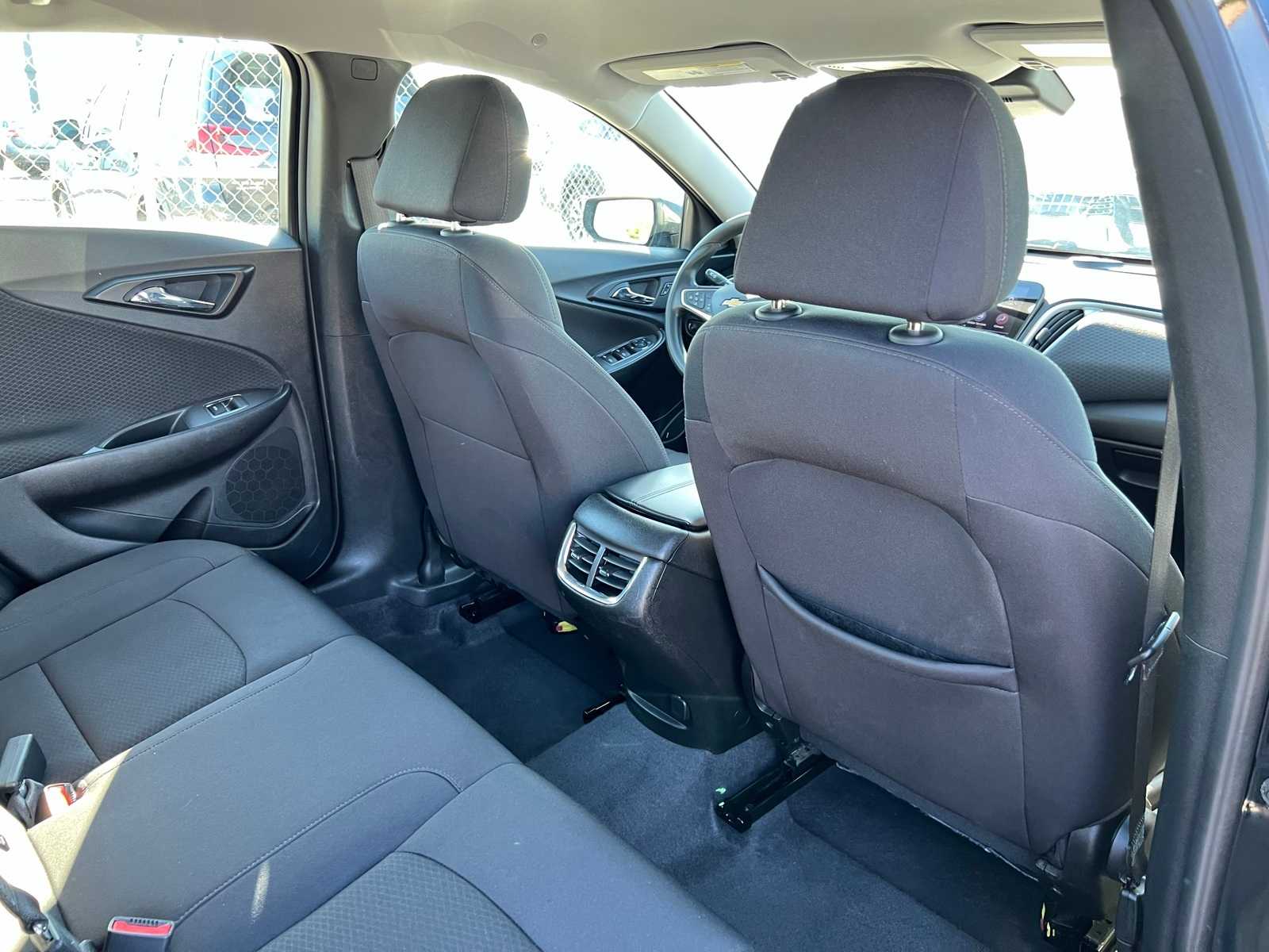 Thumbnail: 2023 Chevrolet Malibu - 22