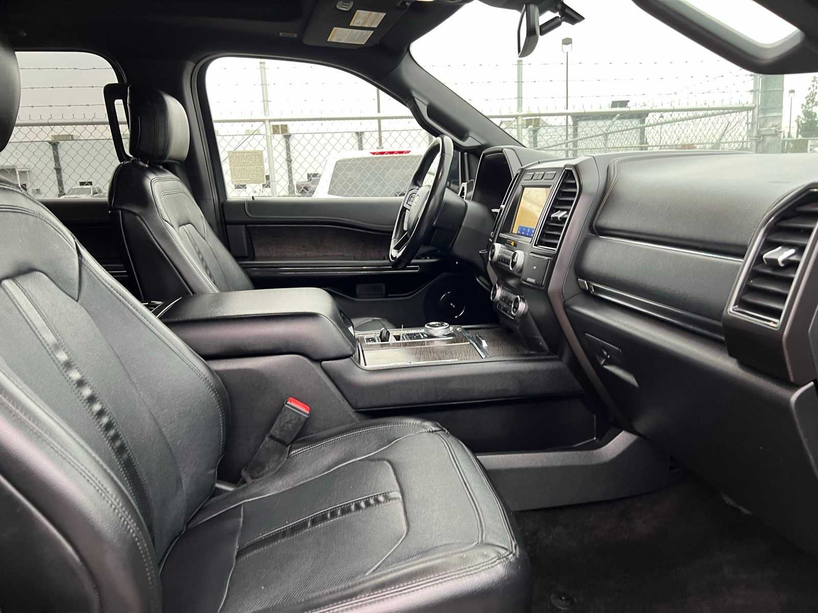 Thumbnail: 2020 Ford Expedition MAX - 28