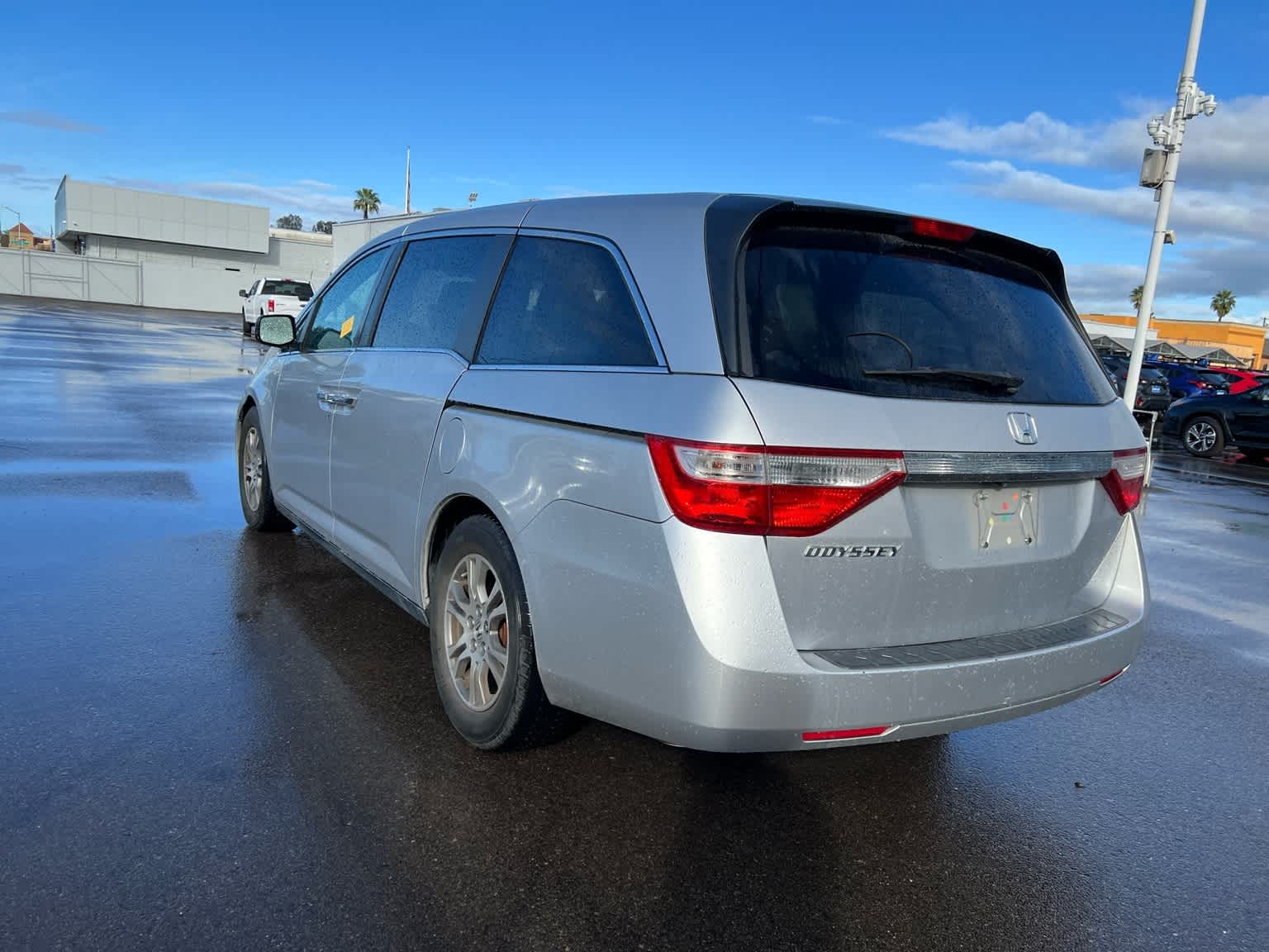 Thumbnail: 2013 Honda Odyssey - 2