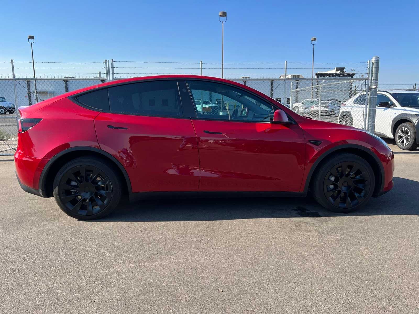 Thumbnail: 2023 Tesla Model Y - 9