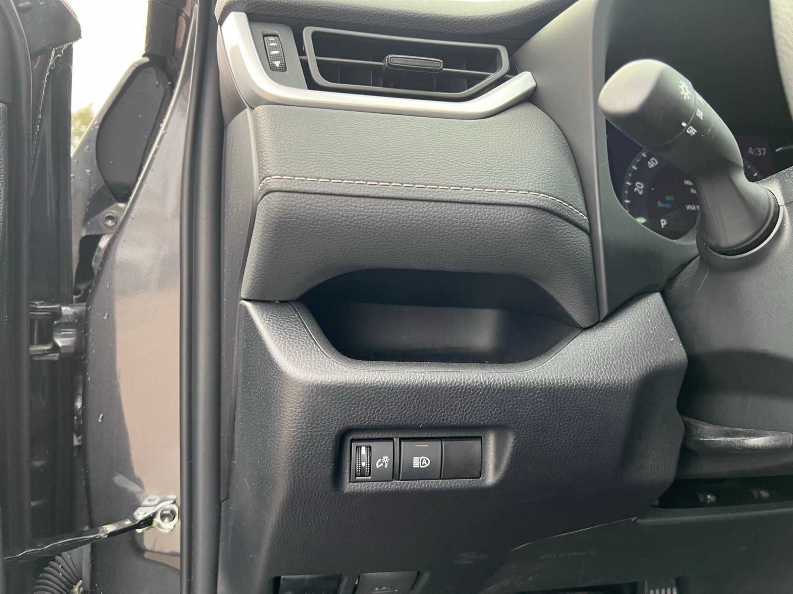 Thumbnail: 2024 Toyota RAV4 - 29