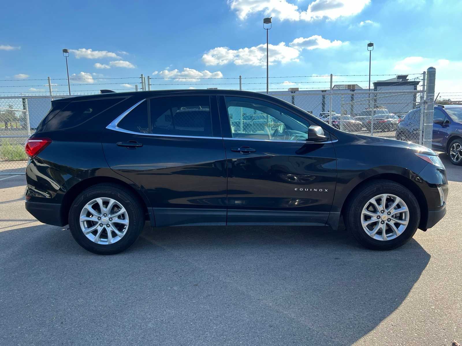 Thumbnail: 2020 Chevrolet Equinox - 10