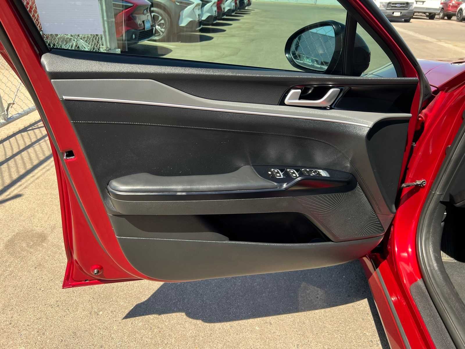 Thumbnail: 2022 Kia K5 - 16