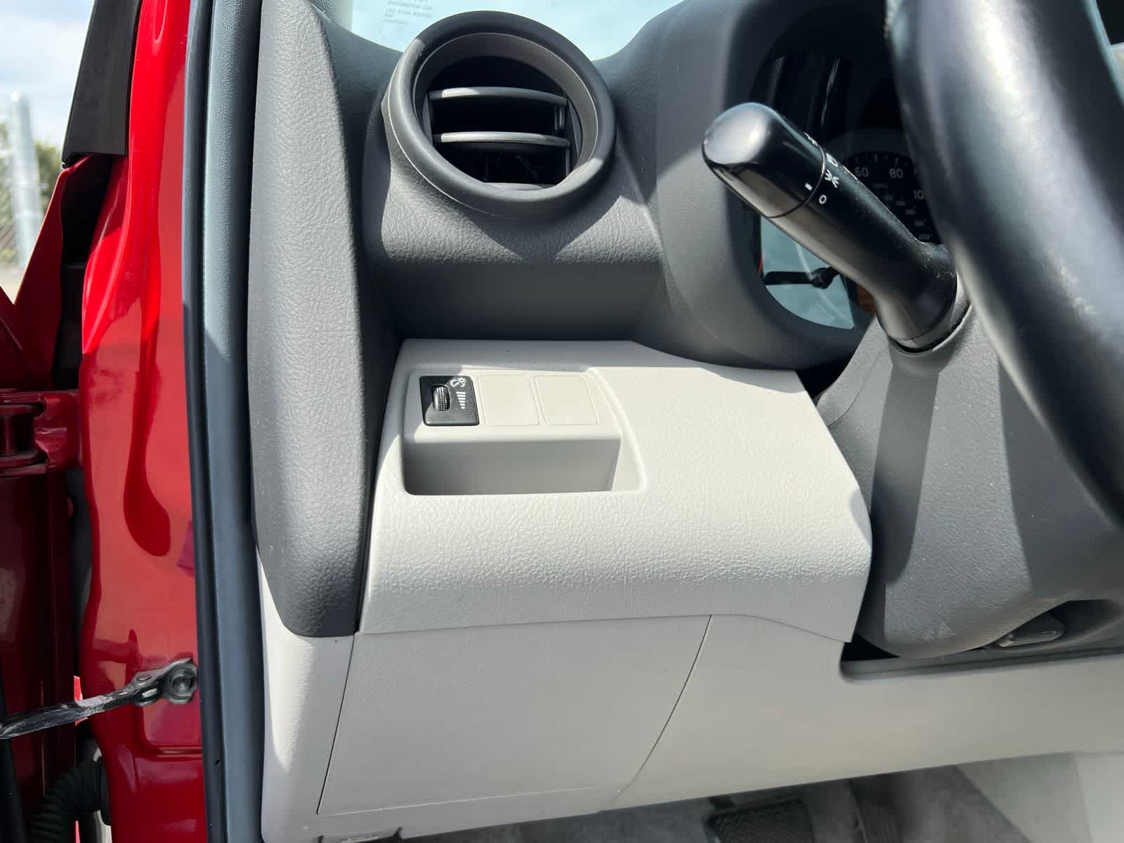 Thumbnail: 2010 Toyota RAV4 - 29