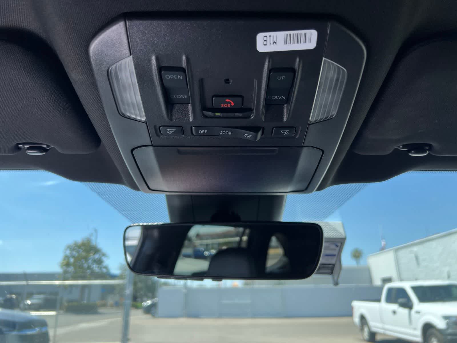 Thumbnail: 2025 Toyota Highlander - 33