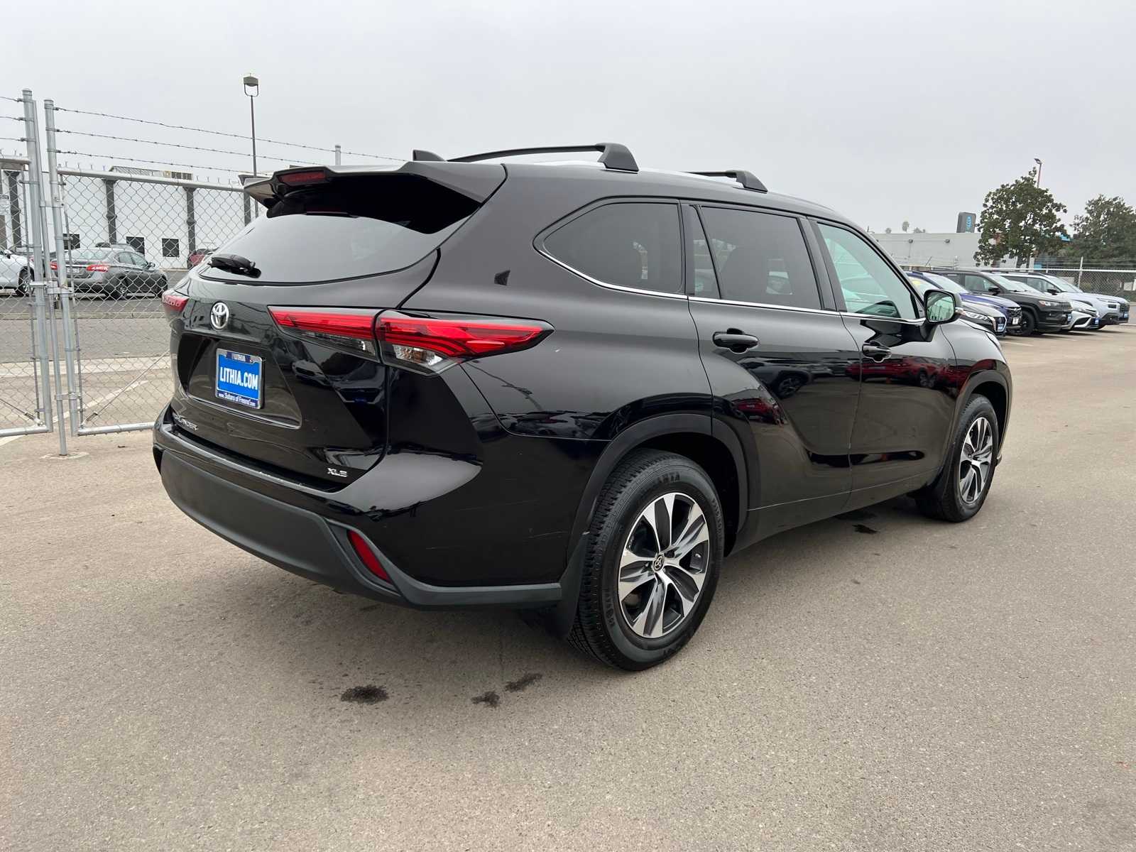 Thumbnail: 2021 Toyota Highlander - 9