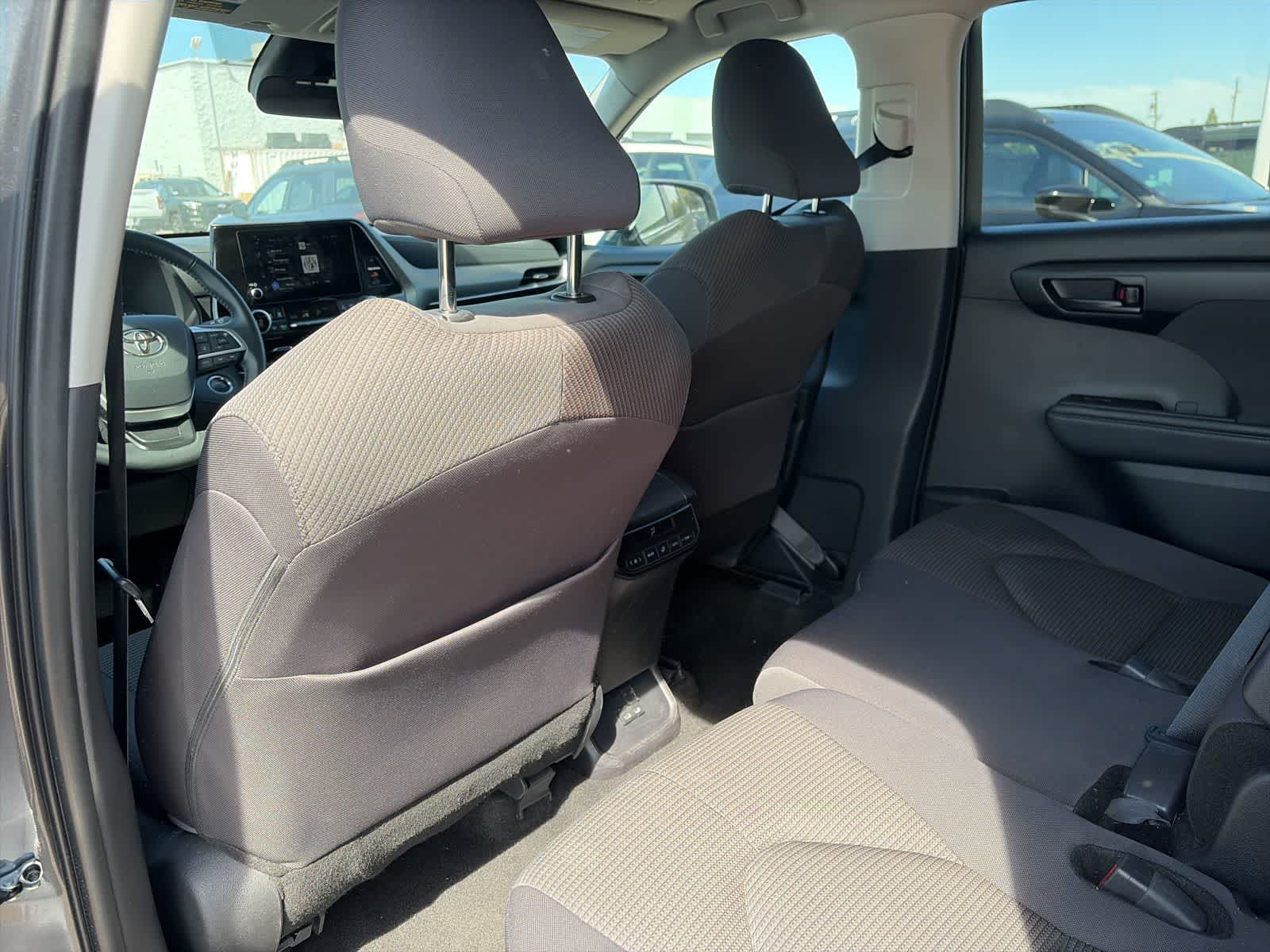 Thumbnail: 2025 Toyota Highlander - 22