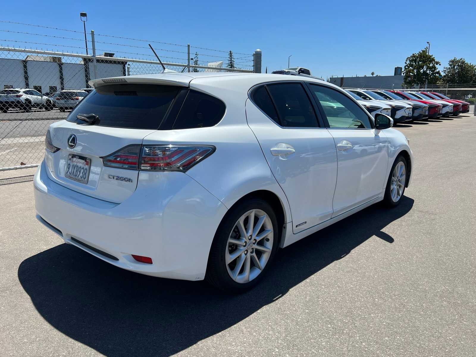 Thumbnail: 2013 Lexus CT - 7