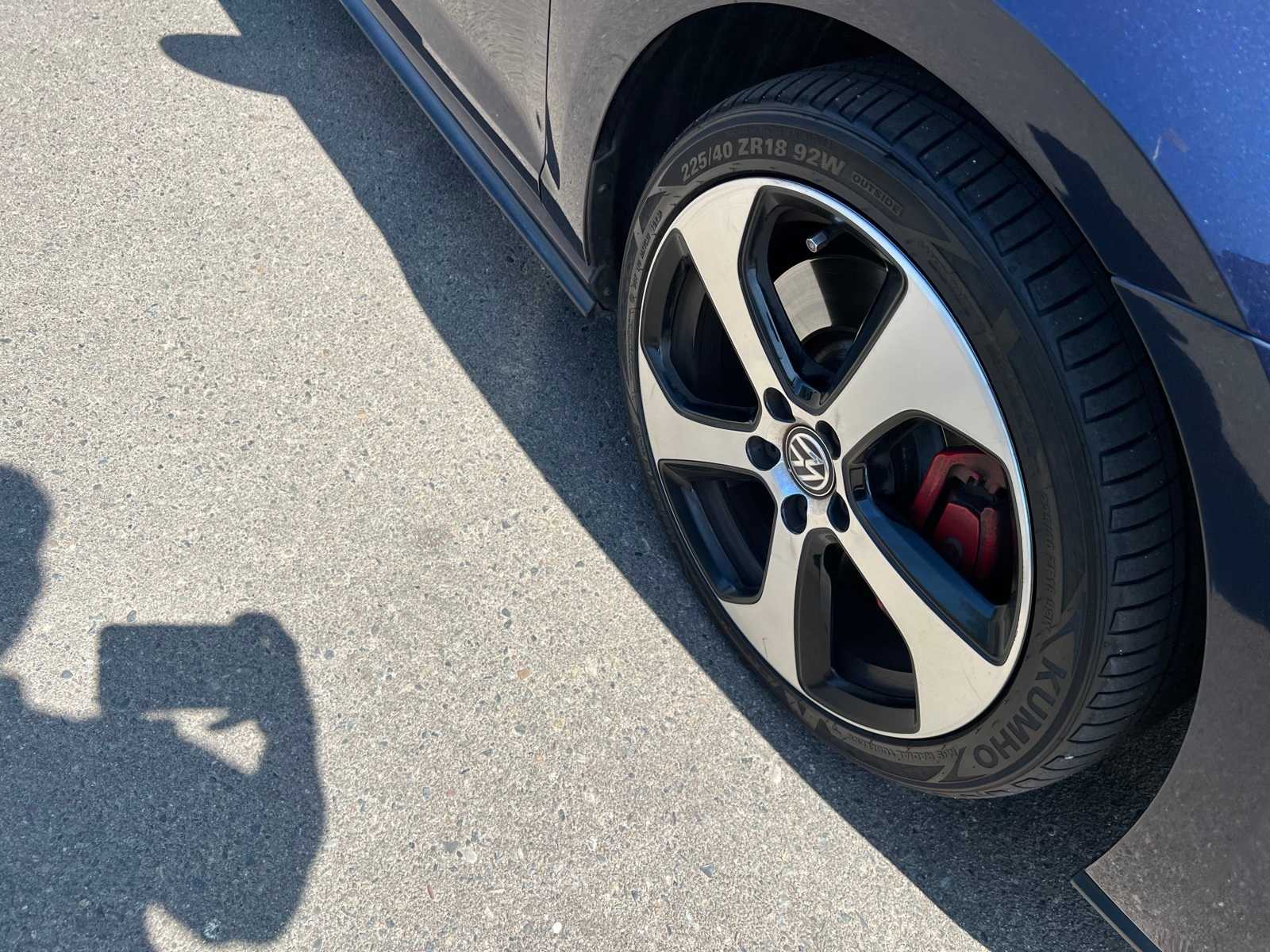 2017 Volkswagen Golf GTI Autobahn 23