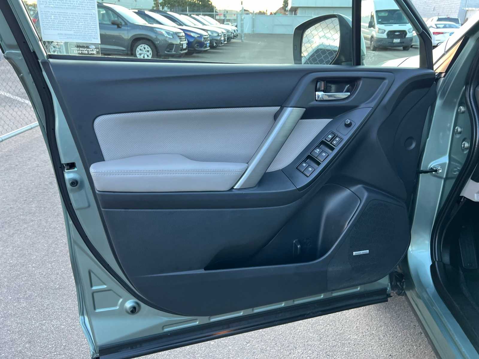 Thumbnail: 2016 Subaru Forester - 16